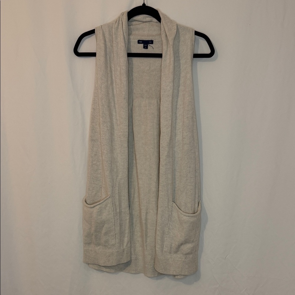 GAP Women's Light Beige Cardigan Vest